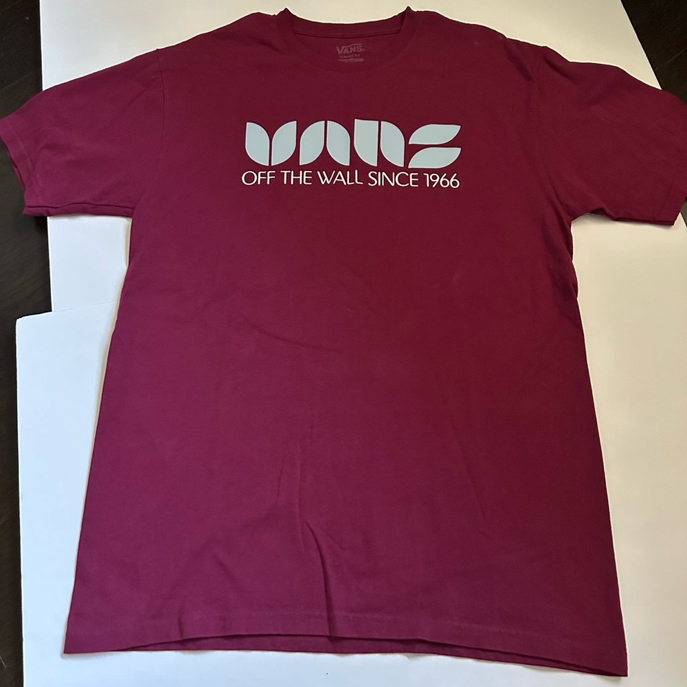 Vans mens maroon tshirt